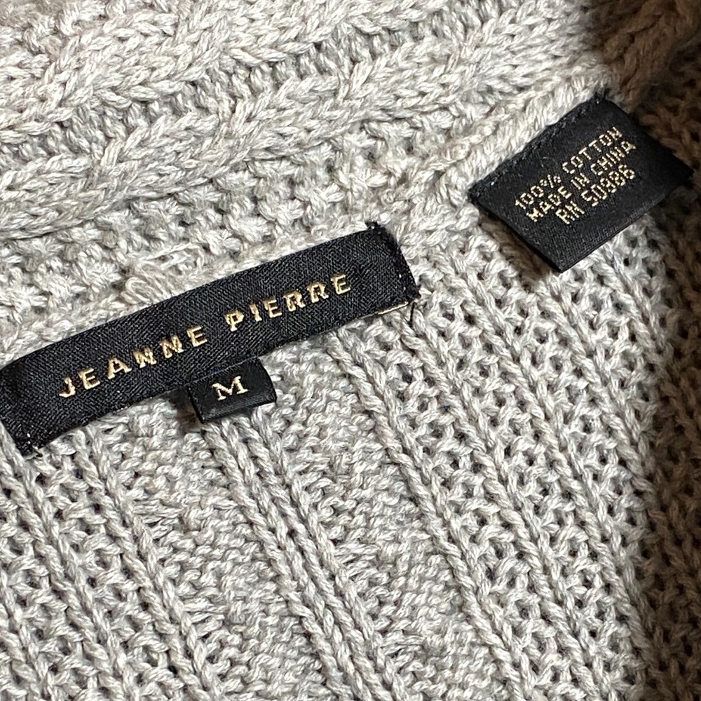 Jeanne Pierre Light Gray V-Neck Shaw Collar Cable Knit Sweater - Picture 2 of 7